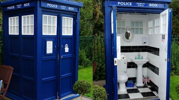 Tardis toilet hire