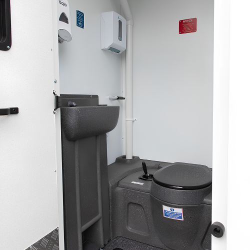 Welfare Unit with Chemical Toilet