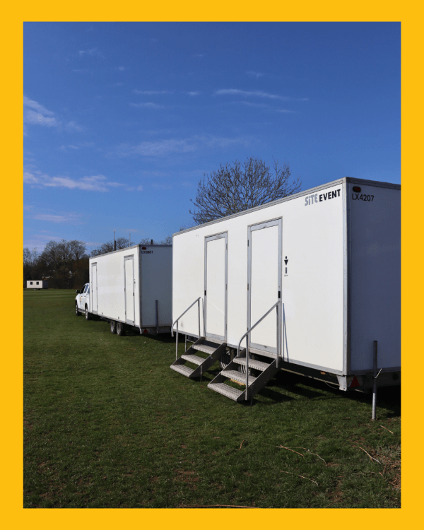 8 bay luxury toilet trailer for hire